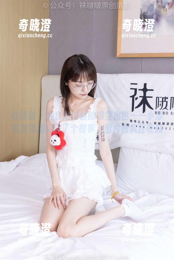袜啵啵 - 全套短肉丝的横空出世——小淳竟然用脚尖讲了个故事，图片我疯狂收藏！