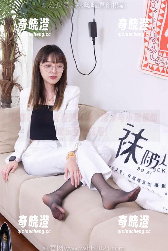 袜啵啵-糯米 袜啵啵 - 全套校服写真,糯米与小黑板的欢乐互动花絮!