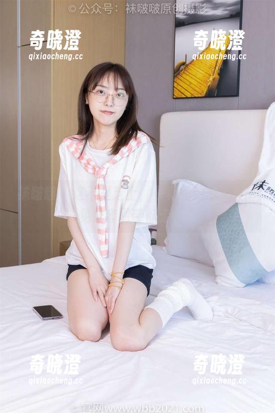 袜啵啵 - 这不是芝士，是真正的黑皮鞋——免费套图带你走一遭！