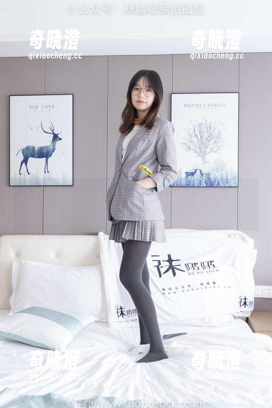 袜啵啵 - 作品惊讶：雪糕的纯白，看得我想发问究竟有多白