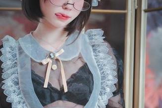 西园寺南歌的“野兽尼禄”cos之旅，下载味道怪怪的，评论先行！