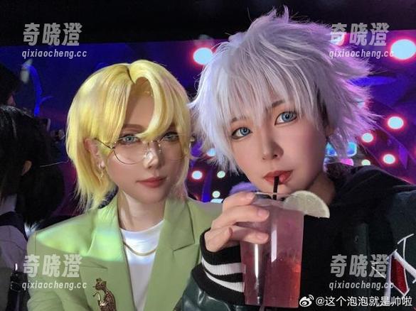 看这个泡泡就是逊啦女王如何用图包征服小宇宙