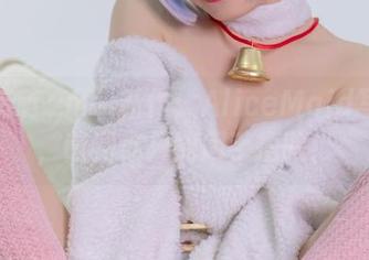 铁打萌萌_moi新作：AliceMaid写真集，萌到你只能用手捂脸！