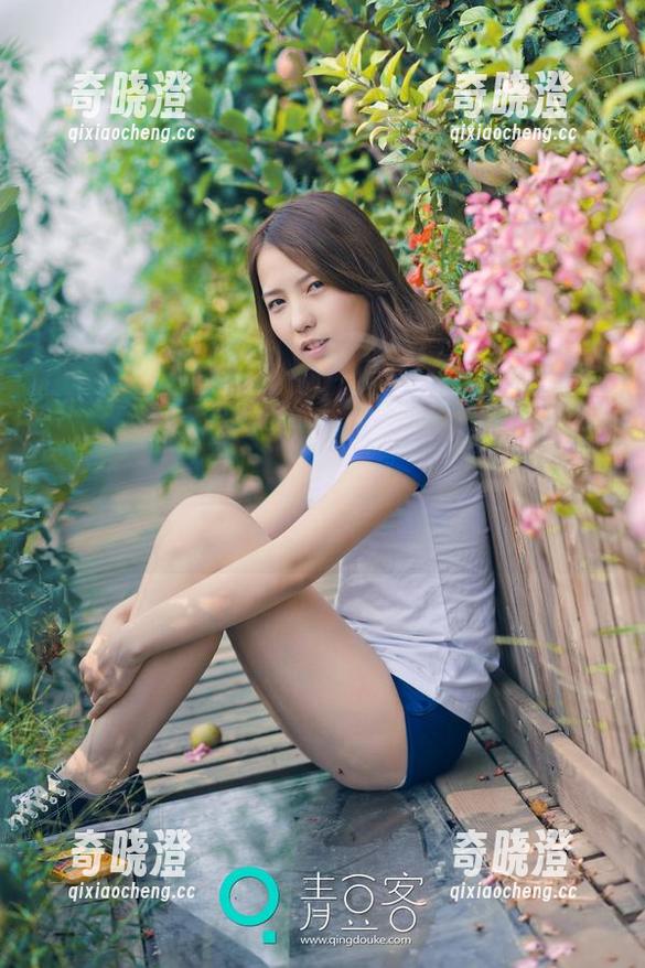 青豆客 - 梦娜Vanessa护士的图集，真会让人忍不住“遐想”，到底是哪个医院的选手呢？