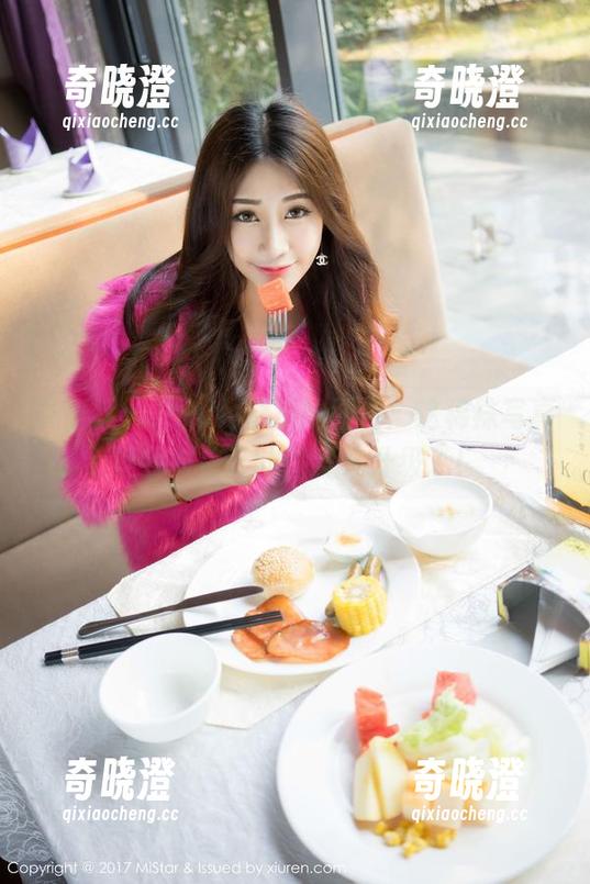 魅妍社 - Jenny佳妮的图包：这棉袜写真让我对袜子的热爱又升级了！