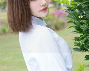 魅妍社 – 不止是大白兔emma，牛仔裤图集还有许多想说的话，你猜？