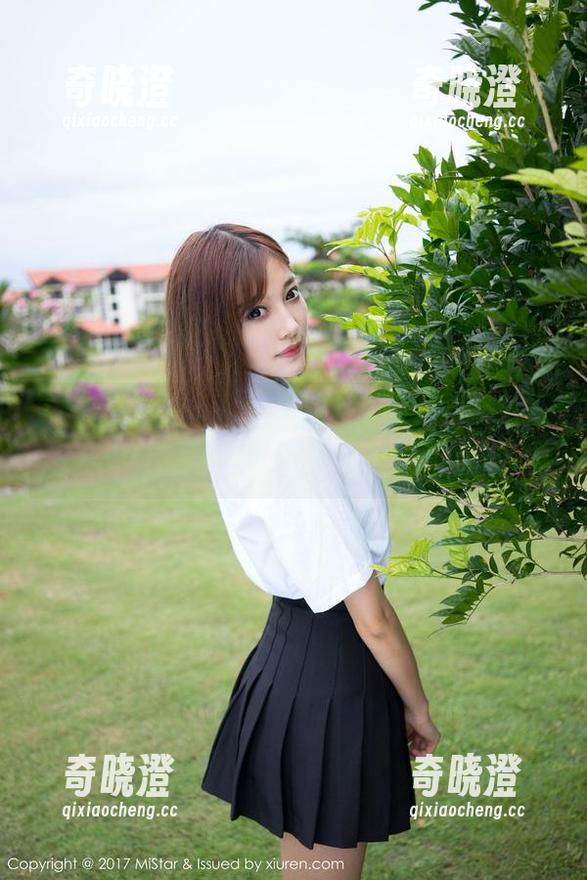 魅妍社-大白兔emma 魅妍社 - 不止是大白兔emma,牛仔裤图集还有许多想说的话,你猜?